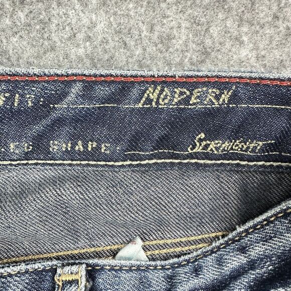 Eddie Bauer Jeans Womens 12 Modern Straight Aztec Embroidered Distressed Denim - Picture 15 of 16